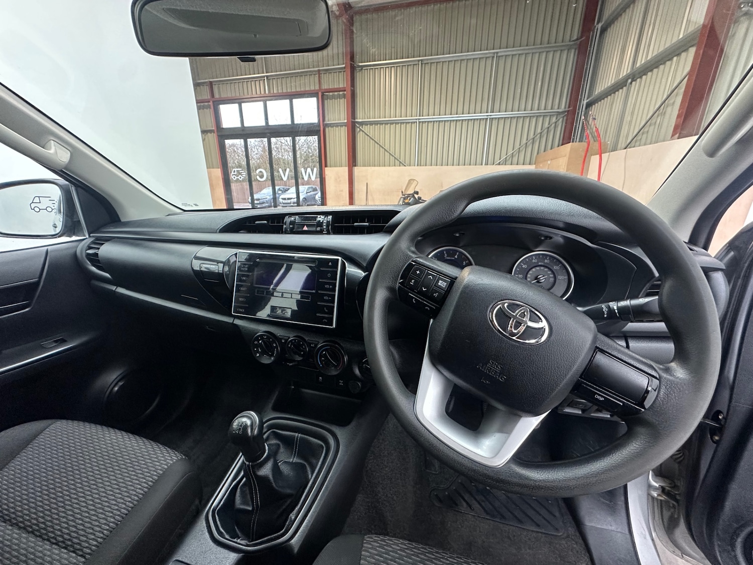 Used Toyota Hilux 2020 for sale - 77136914: Photo 31