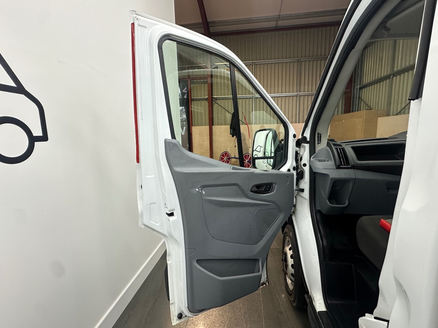 Used Ford Transit 2019 for sale - 76980080: Photo 6