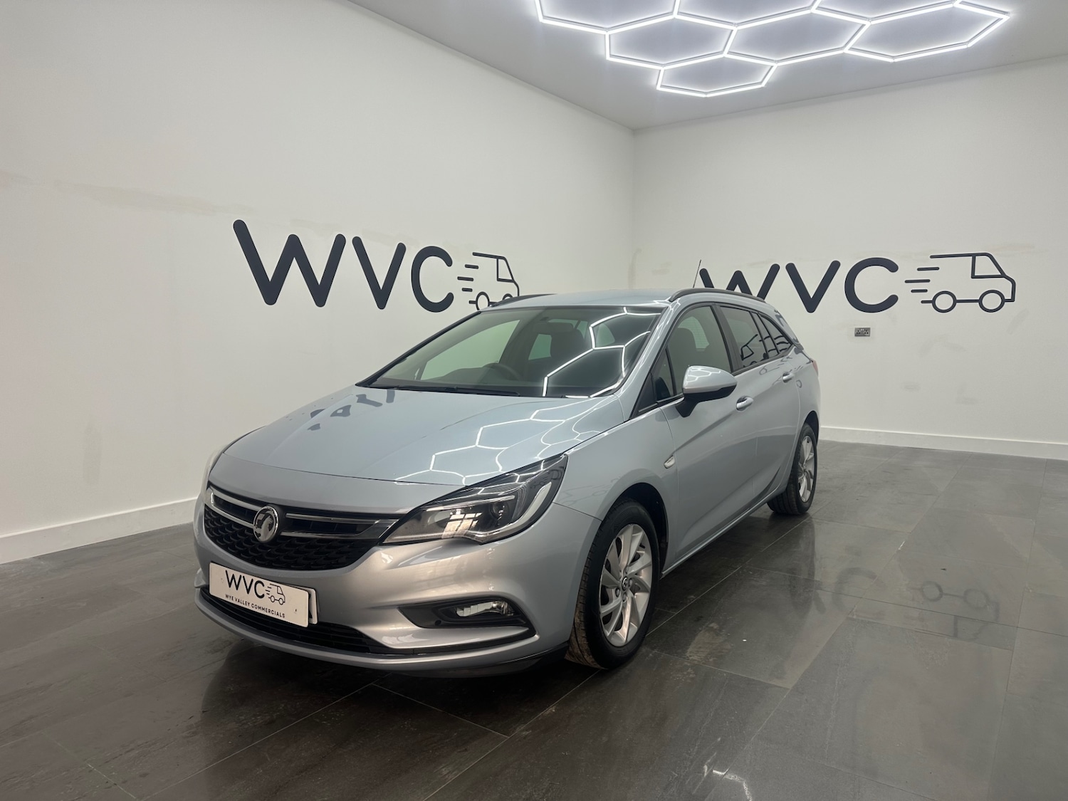 Used Vauxhall Astra 2019 for sale - 77195724: Photo 3