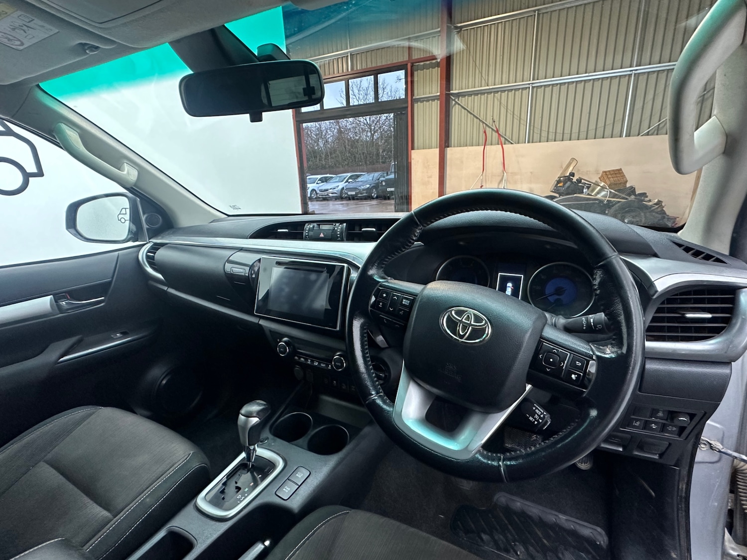 Used Toyota Hilux 2018 for sale - 77000856: Photo 31