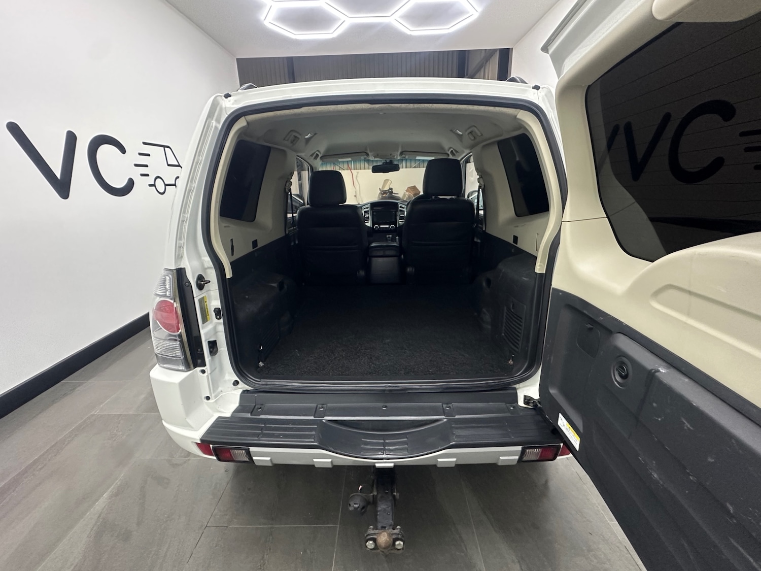 Used Mitsubishi Shogun 2016 for sale - 77601865: Photo 12