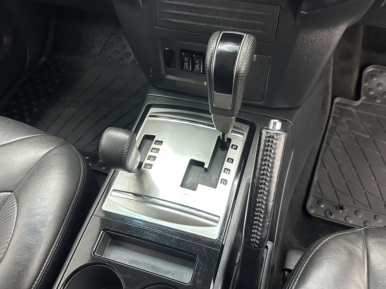 Used Mitsubishi Shogun 2016 for sale - 77601865: Photo 25