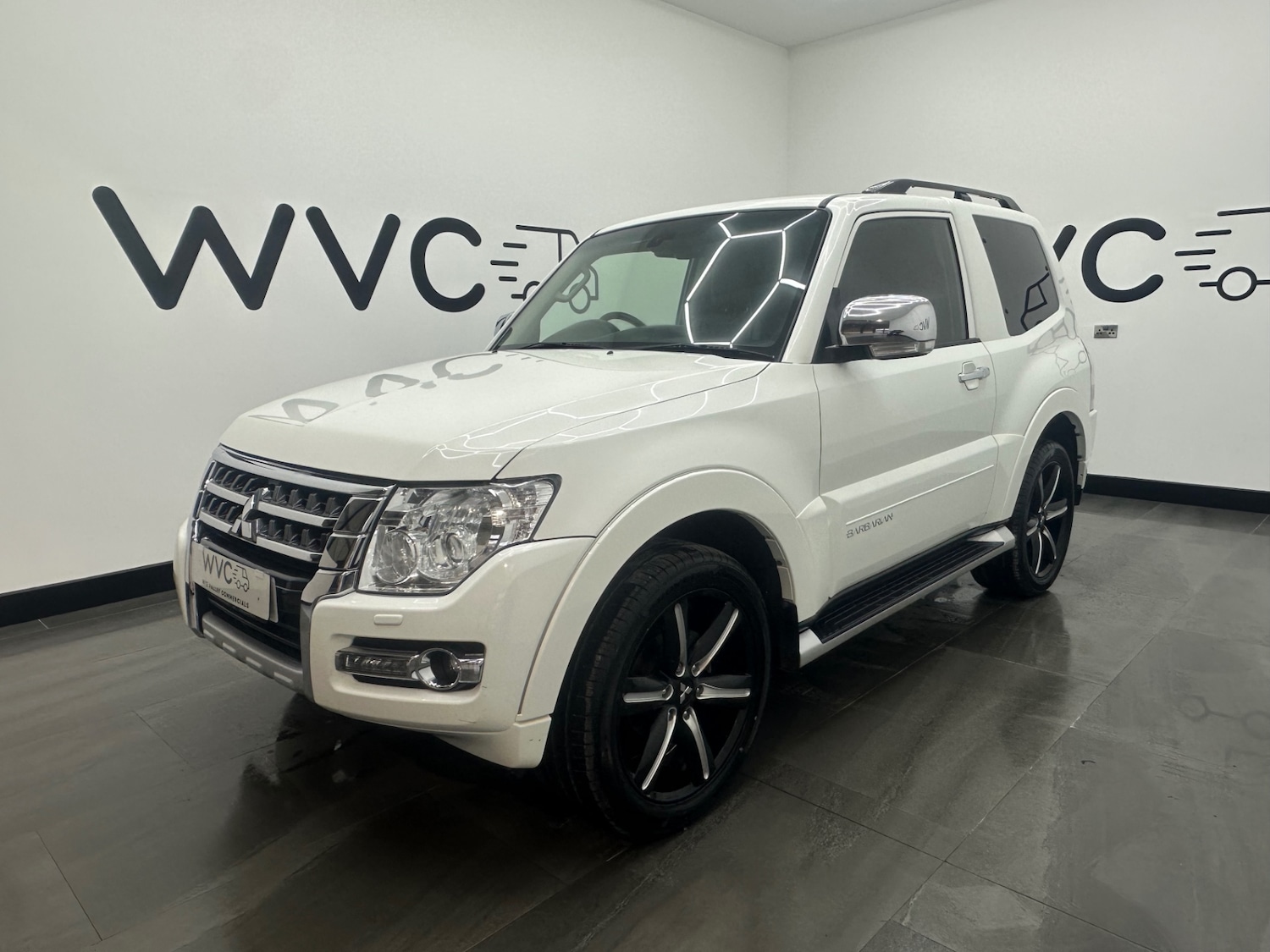 Used Mitsubishi Shogun 2016 for sale - 77601865: Photo 4