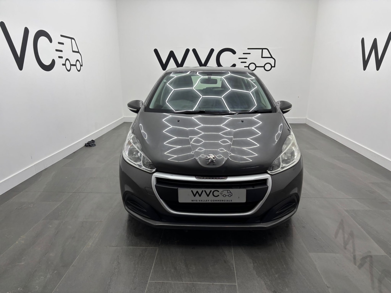 Used Peugeot 208 2018 for sale - 76720084: Photo 2