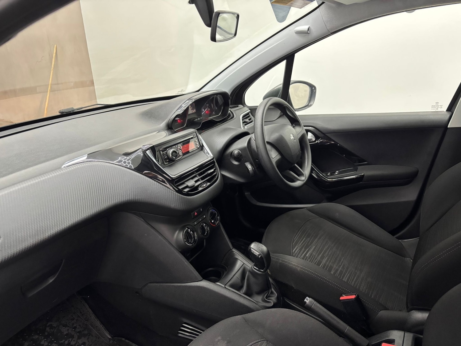 Used Peugeot 208 2018 for sale - 76720084: Photo 8
