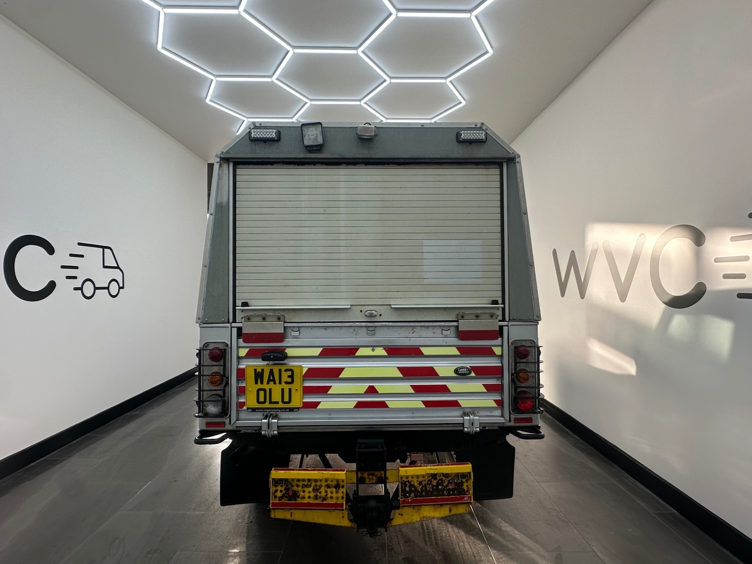 Used Land Rover Defender 2013 for sale - 77220593: Photo 11