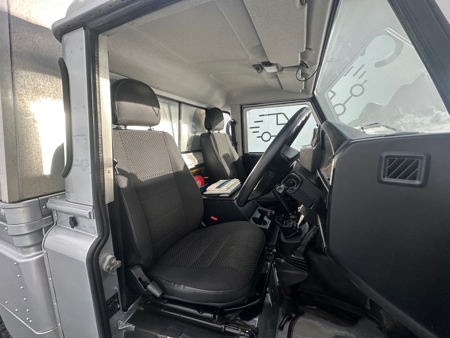 Used Land Rover Defender 2013 for sale - 77220593: Photo 22