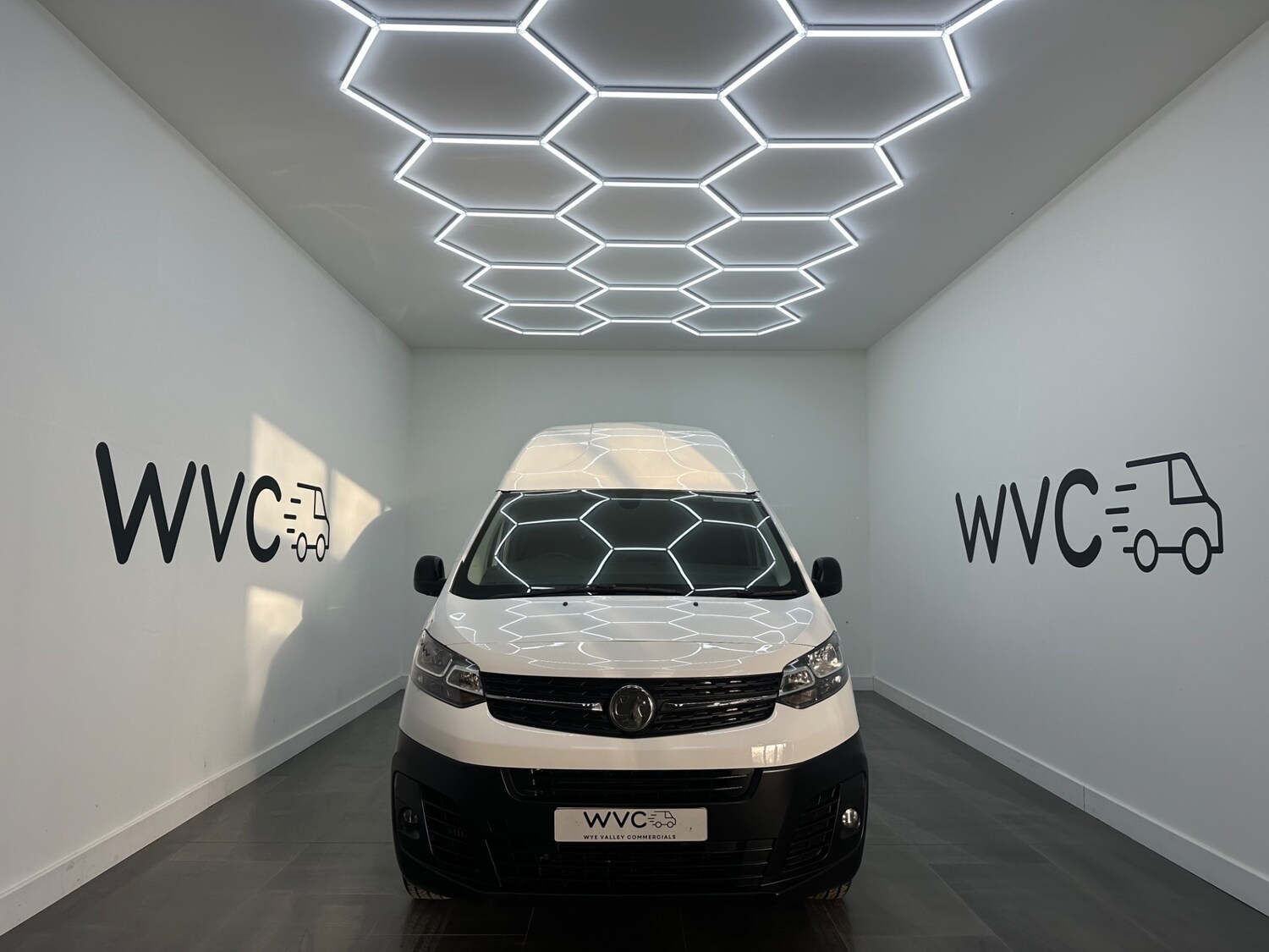 Used Vauxhall Vivaro 2023 for sale - 76905502: Photo 2