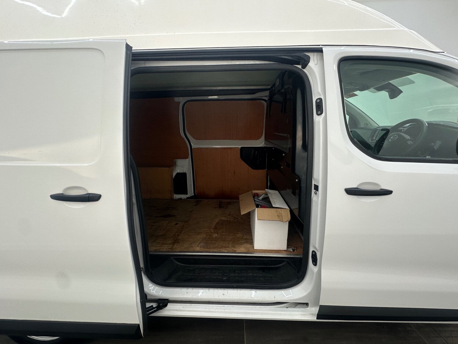 Used Vauxhall Vivaro 2023 for sale - 76905502: Photo 22