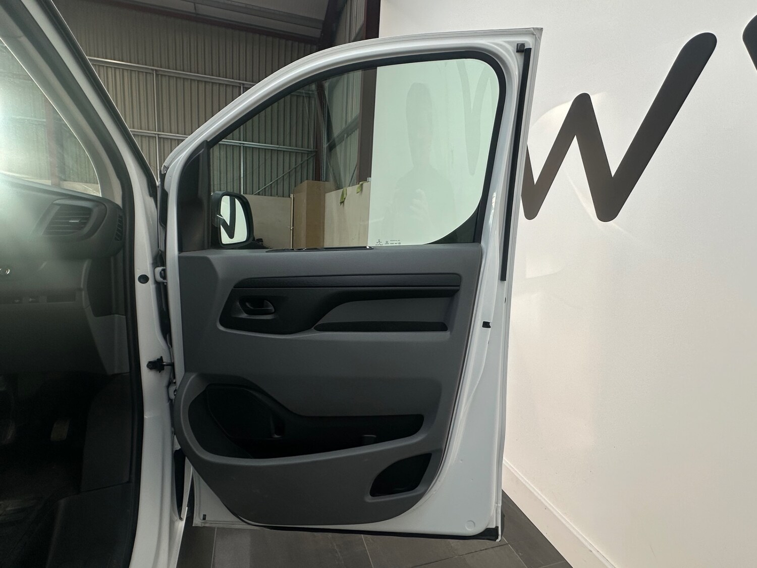 Used Vauxhall Vivaro 2023 for sale - 76905502: Photo 24