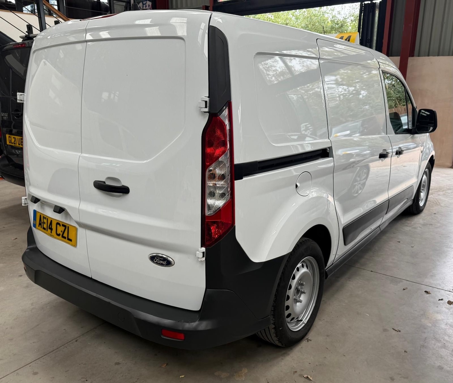 Used Ford Transit Connect 2014 for sale - 76637856: Photo 17