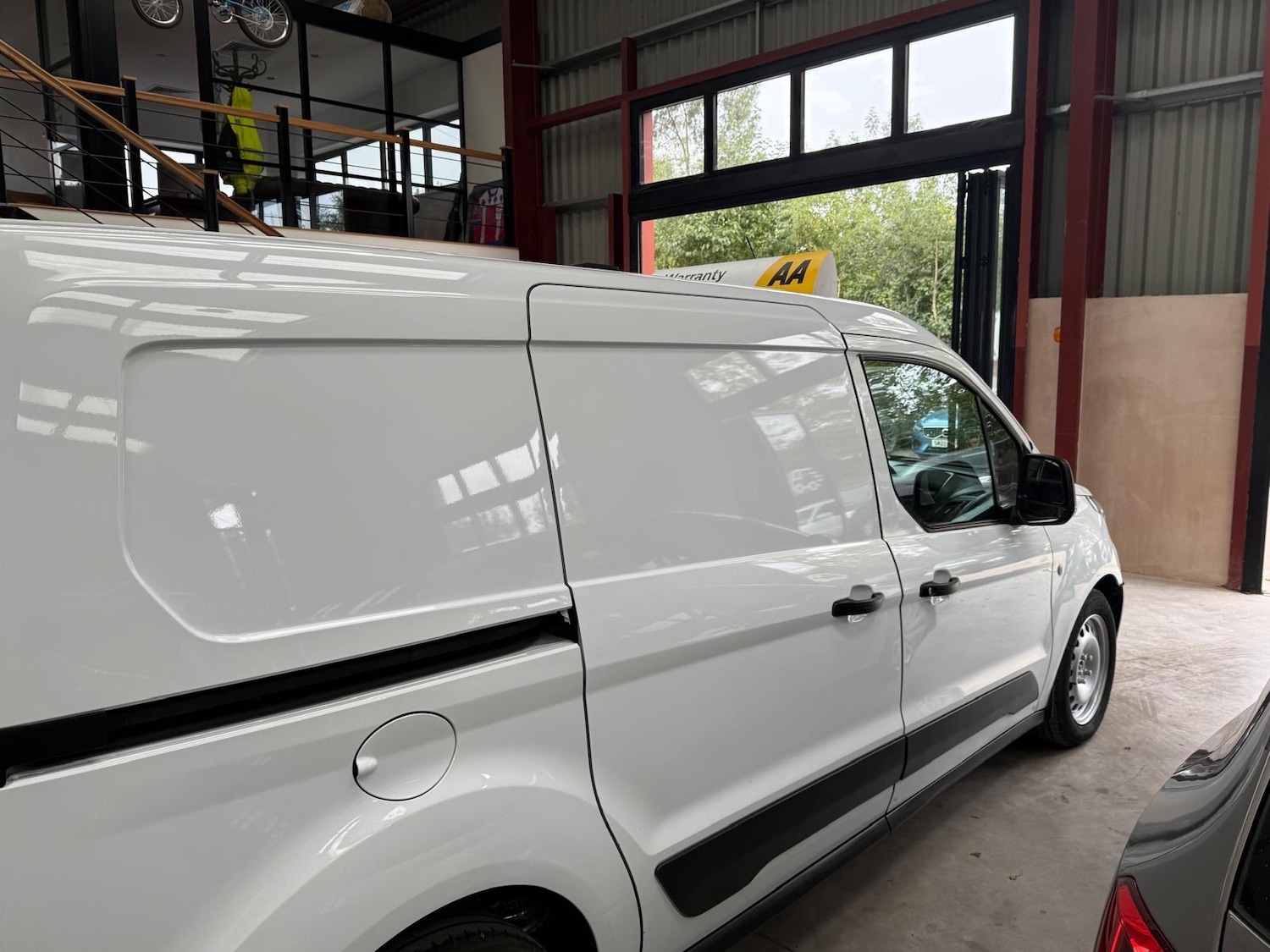 Used Ford Transit Connect 2014 for sale - 76637856: Photo 19