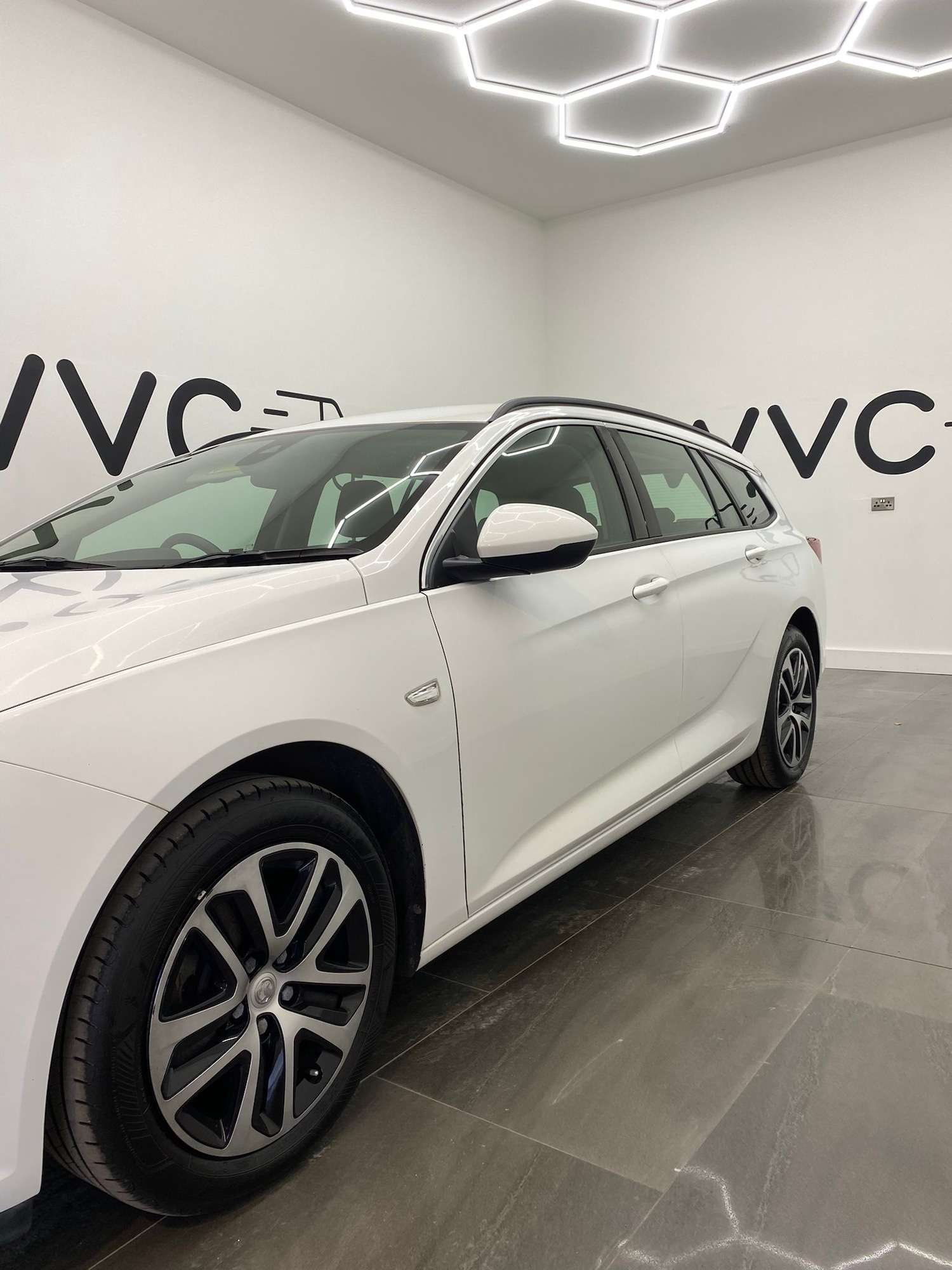 Used Vauxhall Insignia 2018 for sale - 76673125: Photo 17