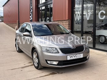 Used Skoda Octavia 2014 for sale - 77902762: Photo