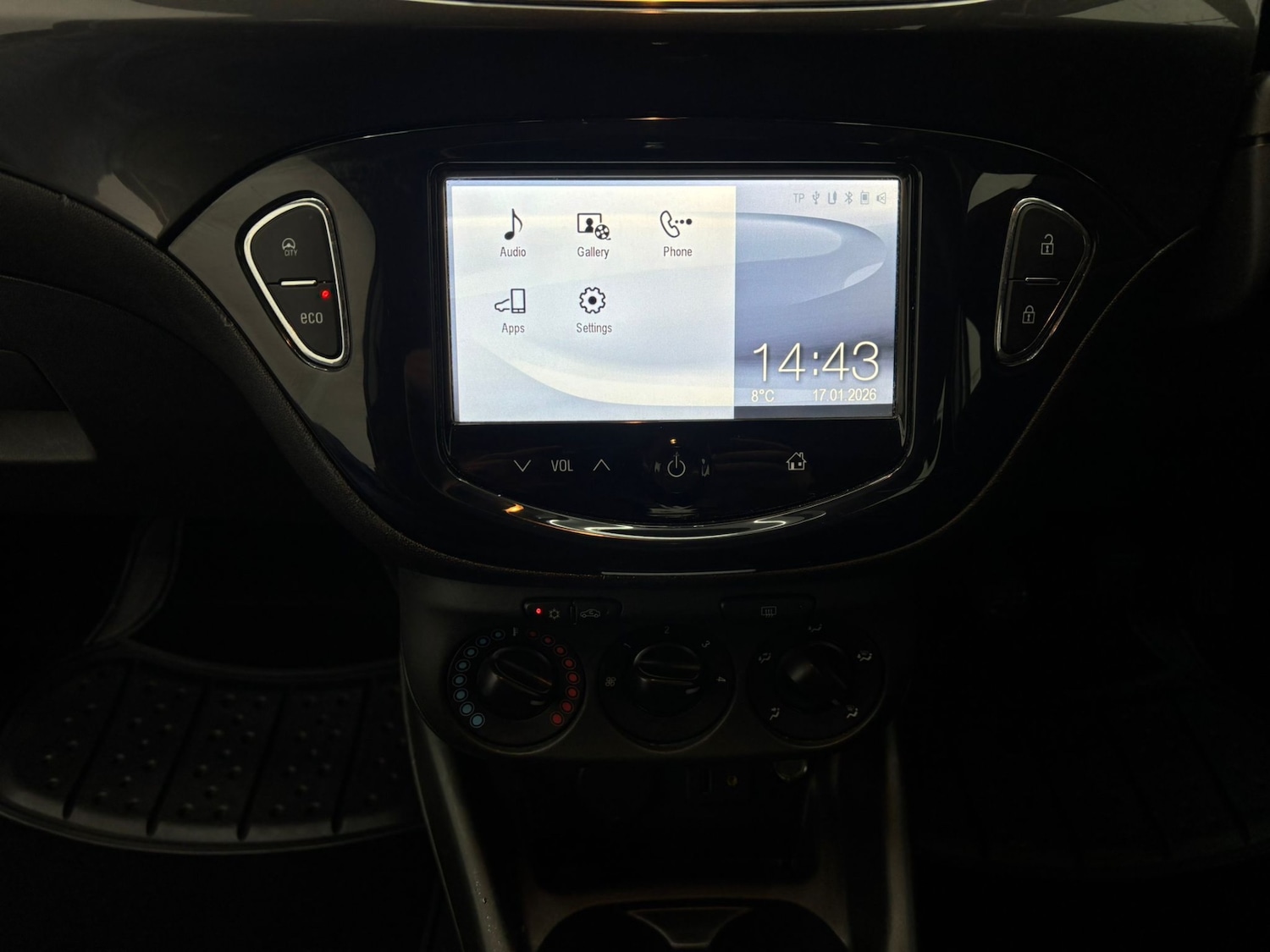 Used Vauxhall Corsa 2015 for sale - 77258817: Photo 26