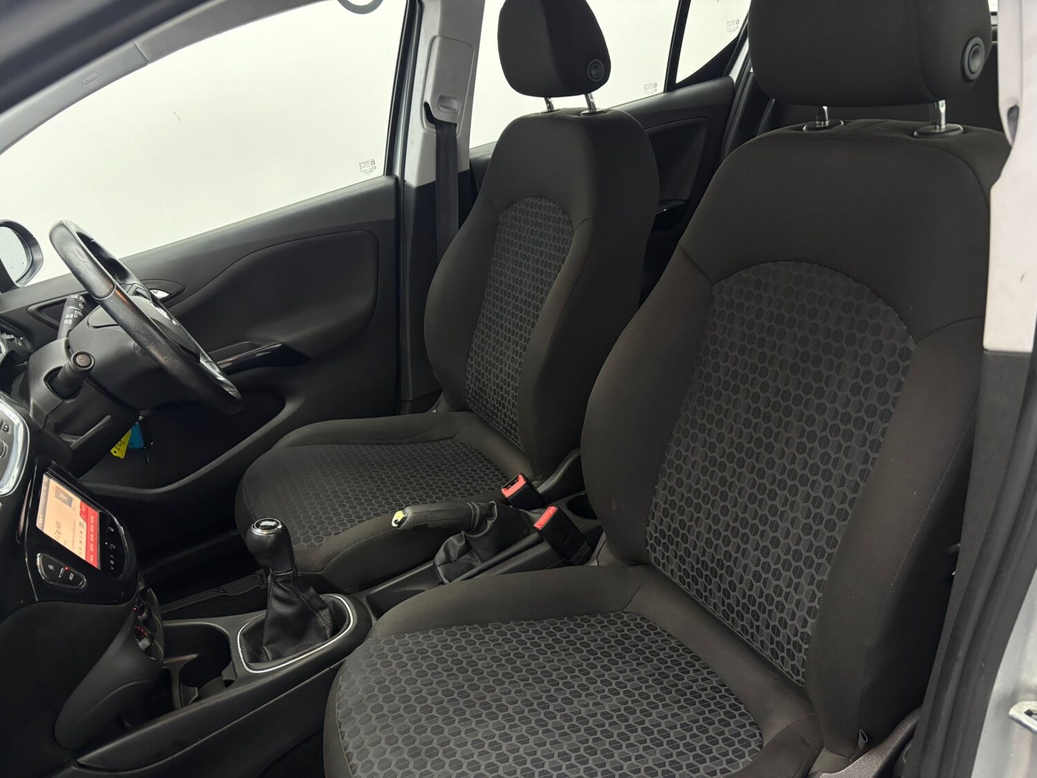 Used Vauxhall Corsa 2015 for sale - 77258817: Photo 7