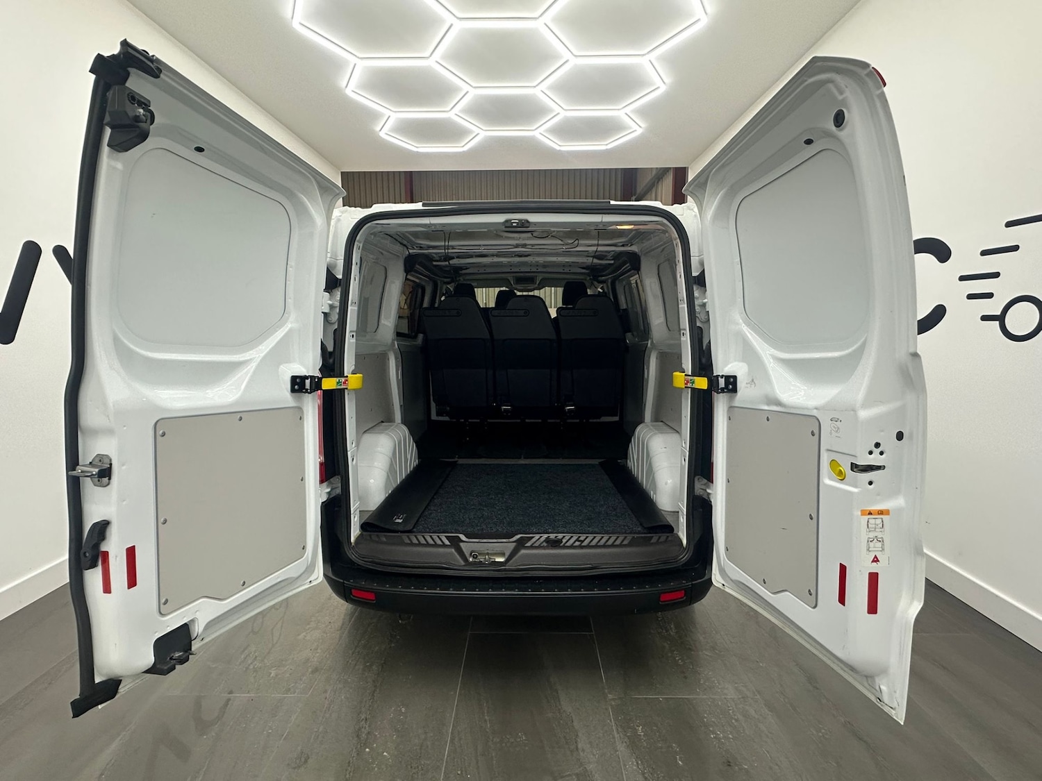 Used Ford Transit Custom 2019 for sale - 76626071: Photo 12