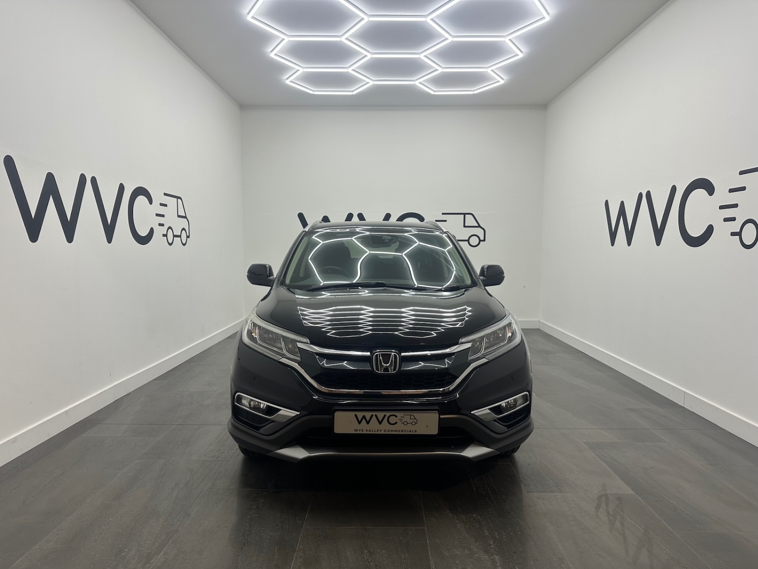 Used Honda CR-V 2017 for sale - 77032832: Photo 2