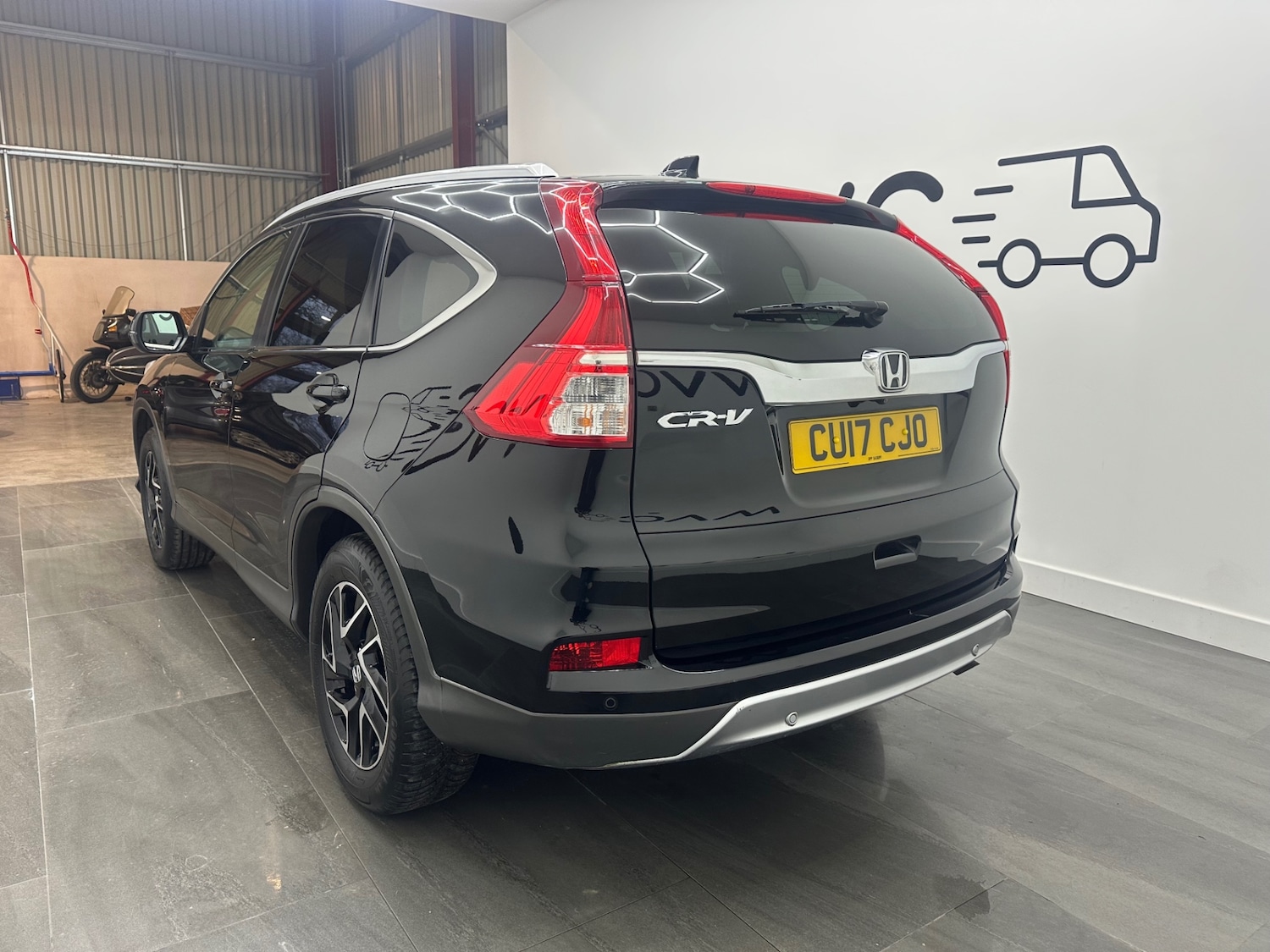 Used Honda CR-V 2017 for sale - 77032832: Photo 9