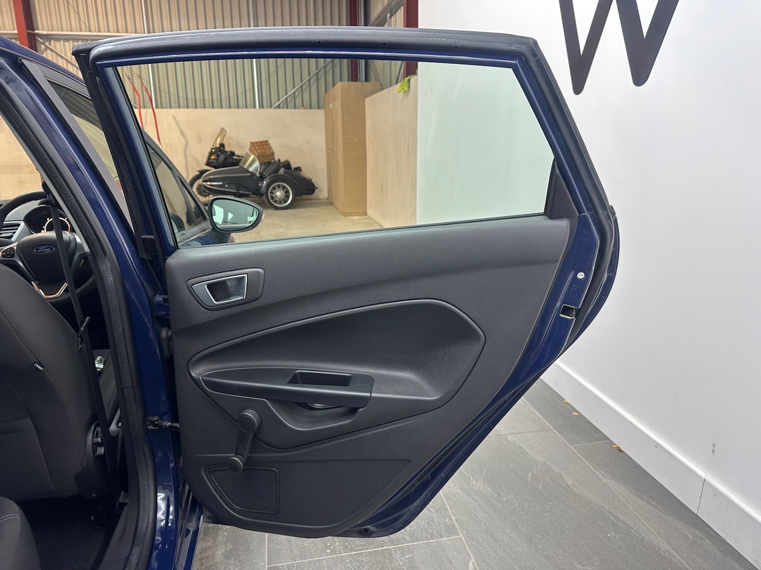 Used Ford Fiesta 2015 for sale - 76858631: Photo 16