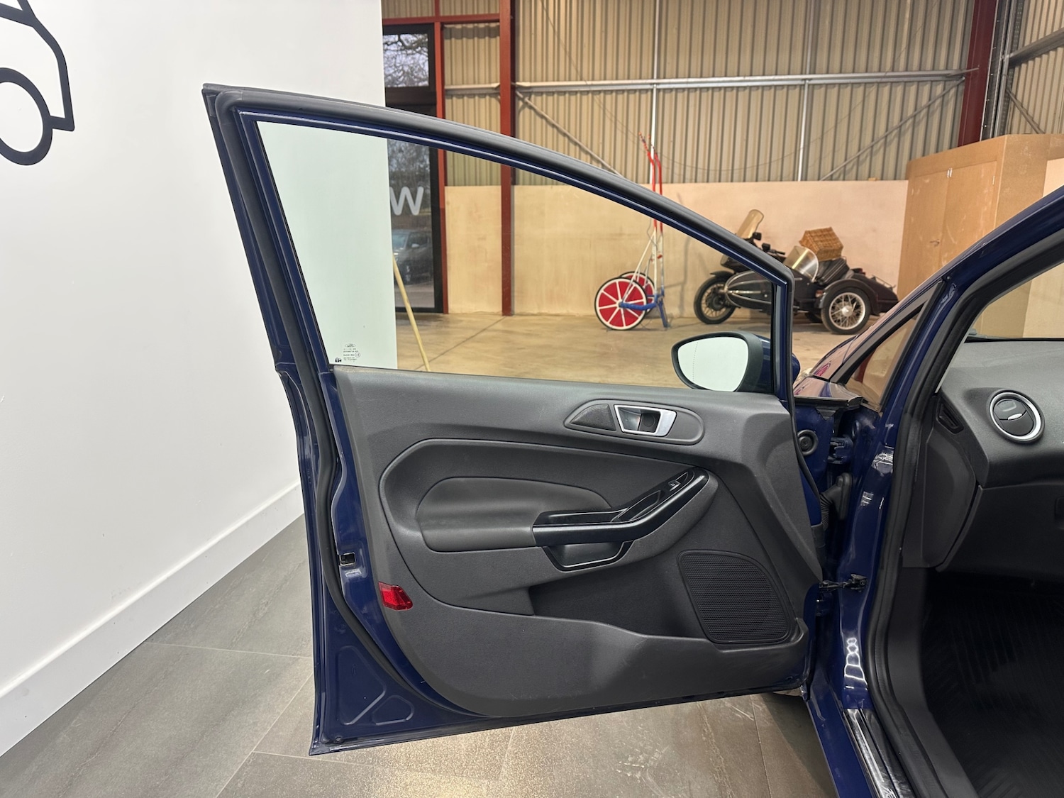 Used Ford Fiesta 2015 for sale - 76858631: Photo 5