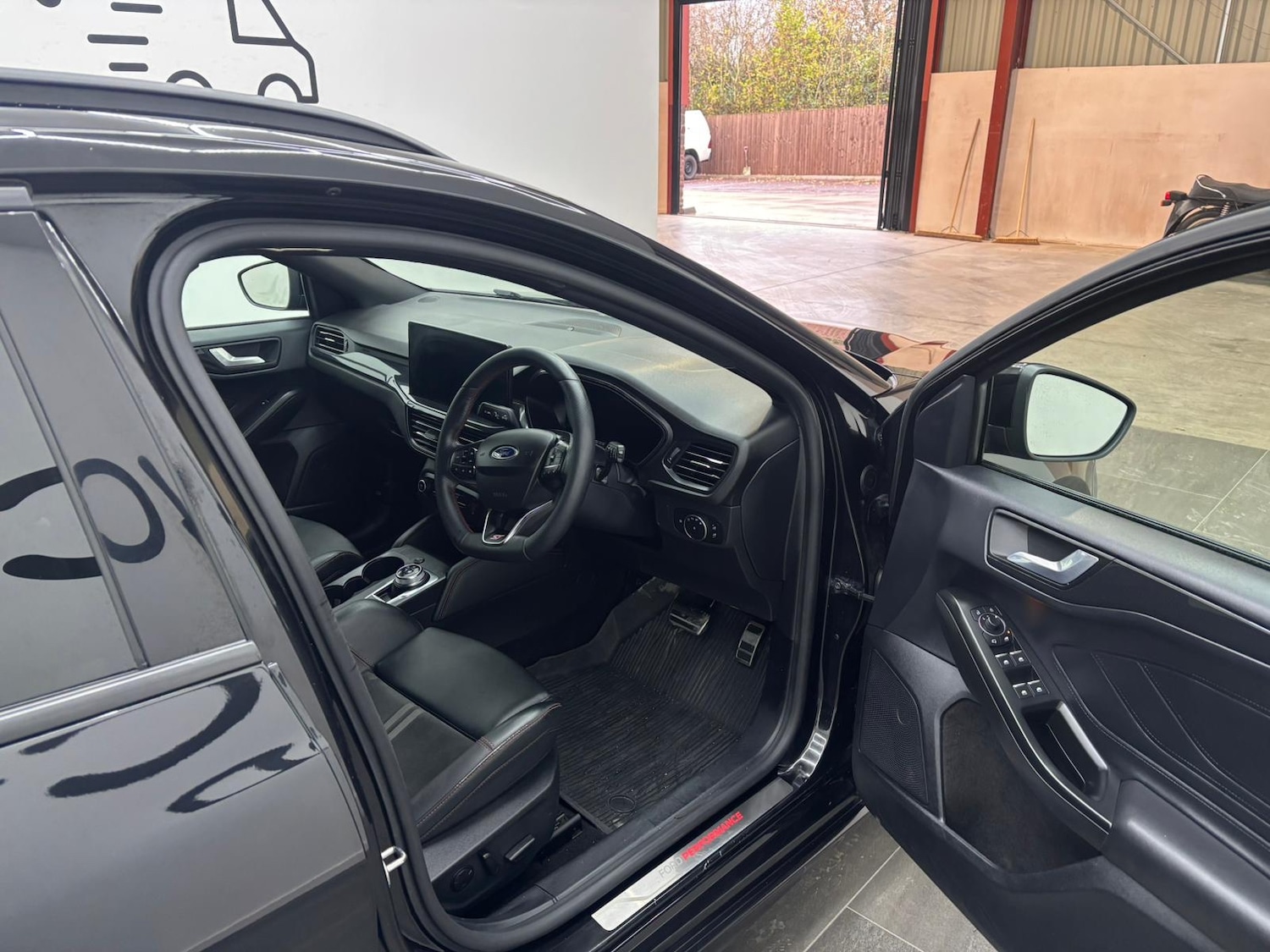 Used Ford Focus 2022 for sale - 76673166: Photo 33