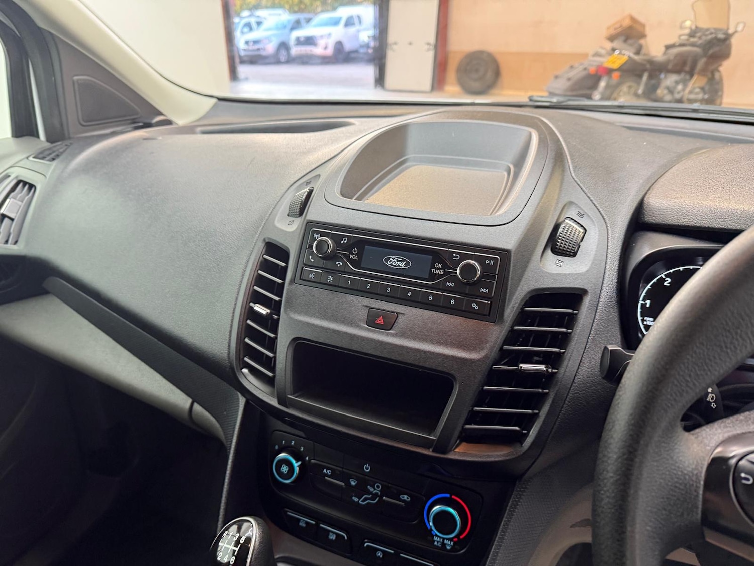 Used Ford Transit Connect 2021 for sale - 76637488: Photo 19