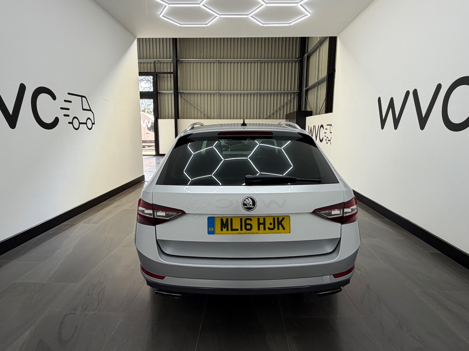 Used Skoda Superb 2016 for sale - 77947285: Photo 13