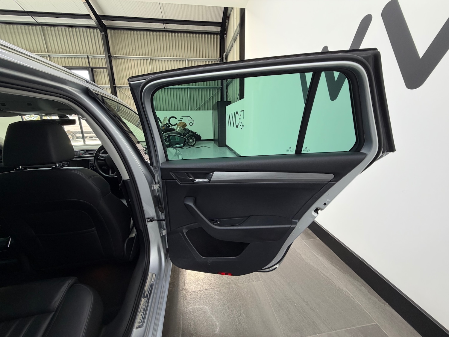 Used Skoda Superb 2016 for sale - 77947285: Photo 19