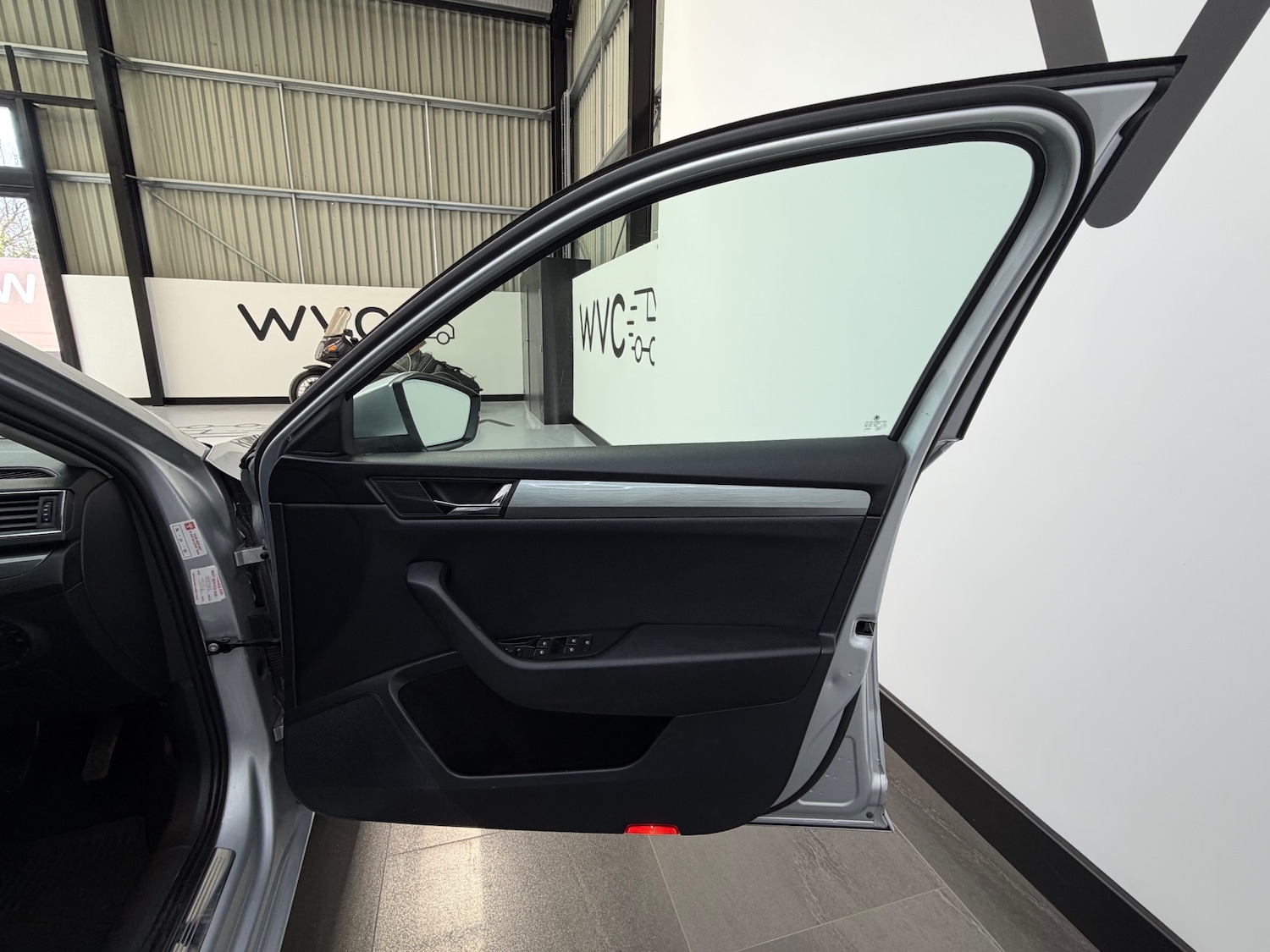 Used Skoda Superb 2016 for sale - 77947285: Photo 23