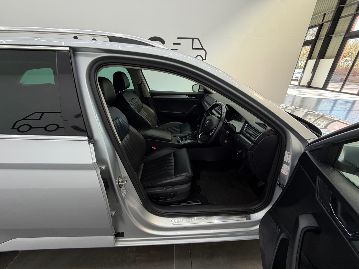 Used Skoda Superb 2016 for sale - 77947285: Photo 24