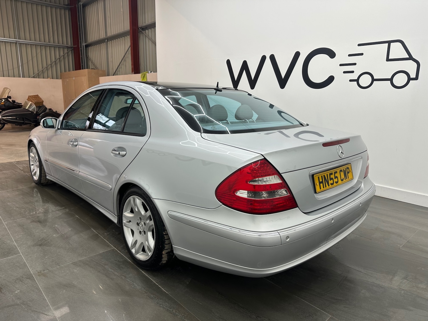 Used Mercedes-Benz E Class 2005 for sale - 76831740: Photo 11
