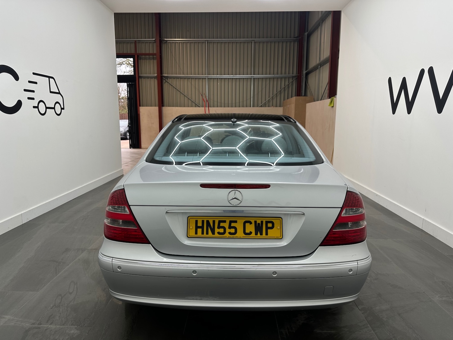 Used Mercedes-Benz E Class 2005 for sale - 76831740: Photo 12