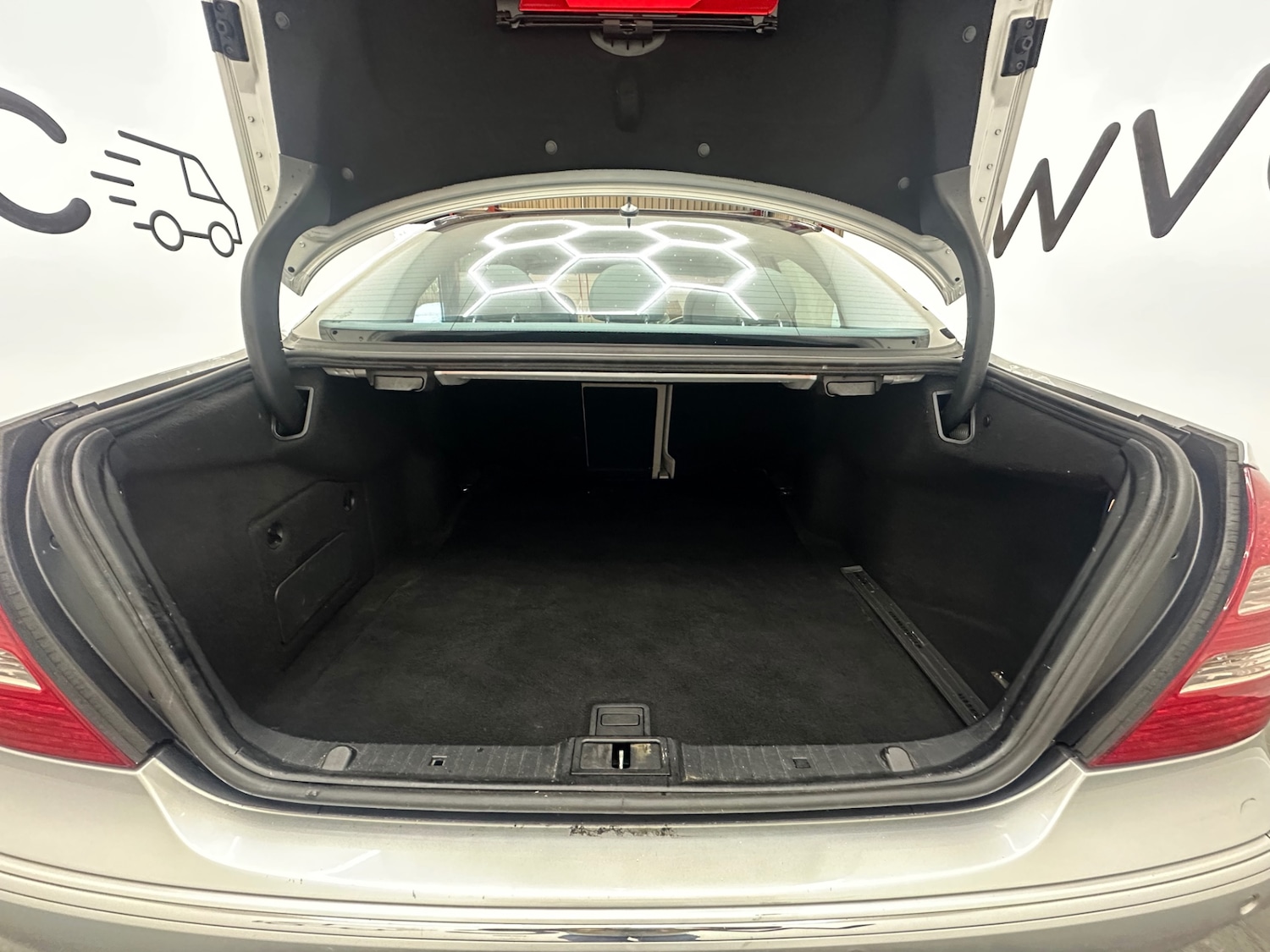 Used Mercedes-Benz E Class 2005 for sale - 76831740: Photo 14