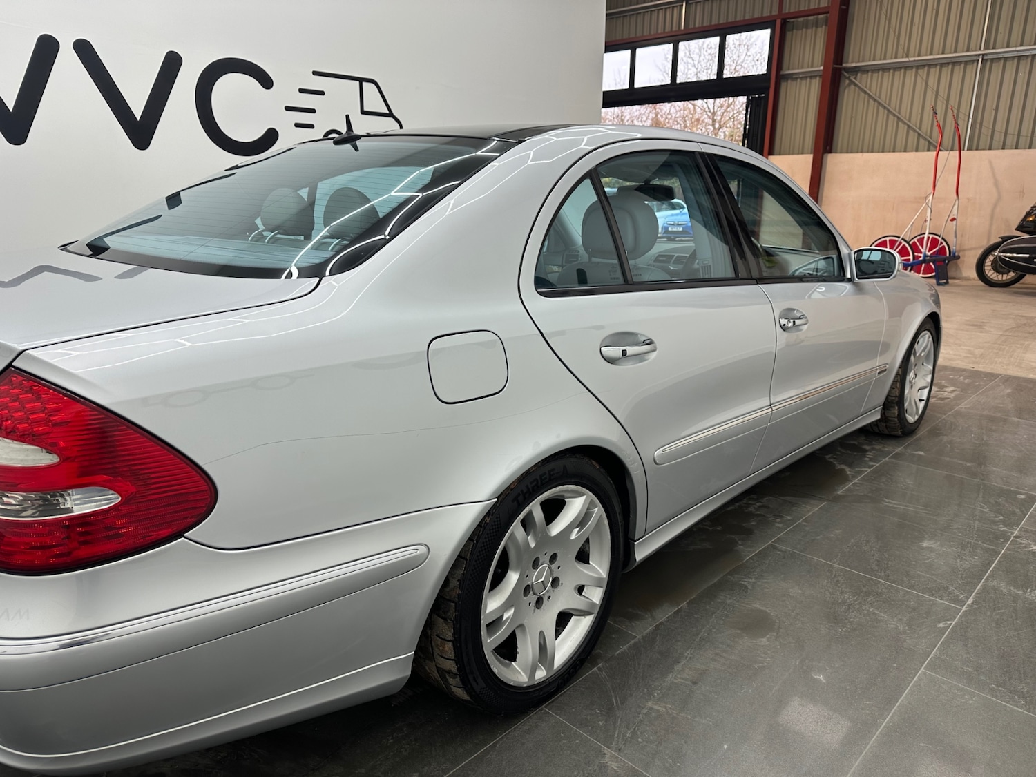 Used Mercedes-Benz E Class 2005 for sale - 76831740: Photo 17