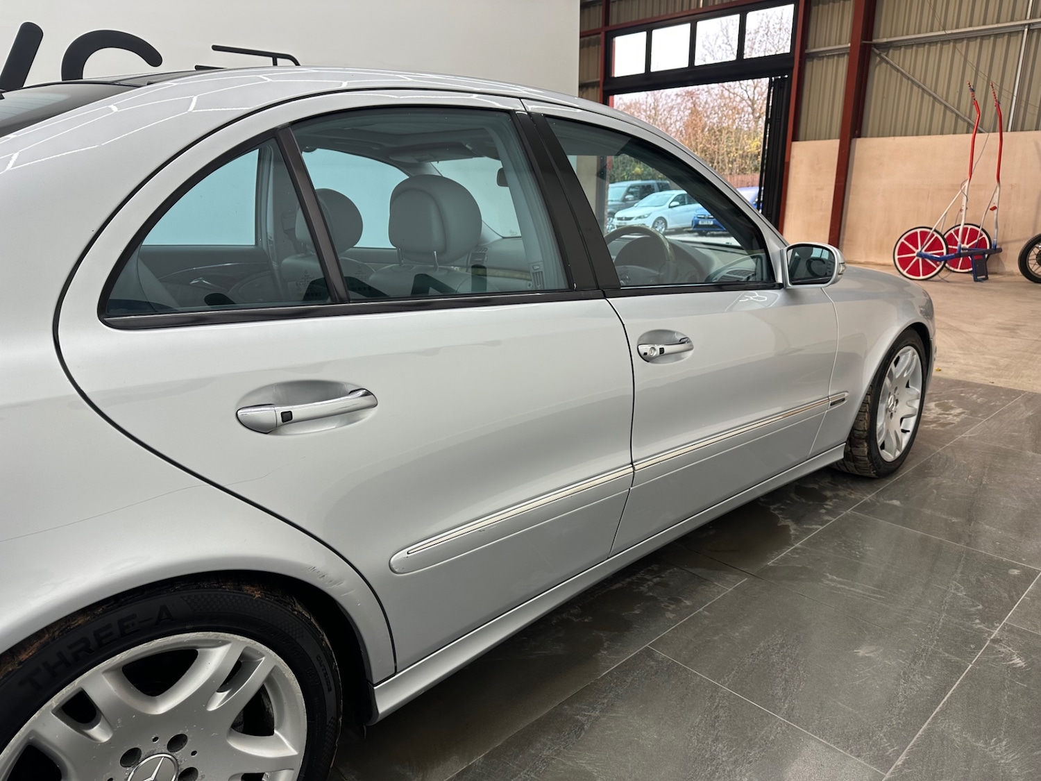 Used Mercedes-Benz E Class 2005 for sale - 76831740: Photo 18