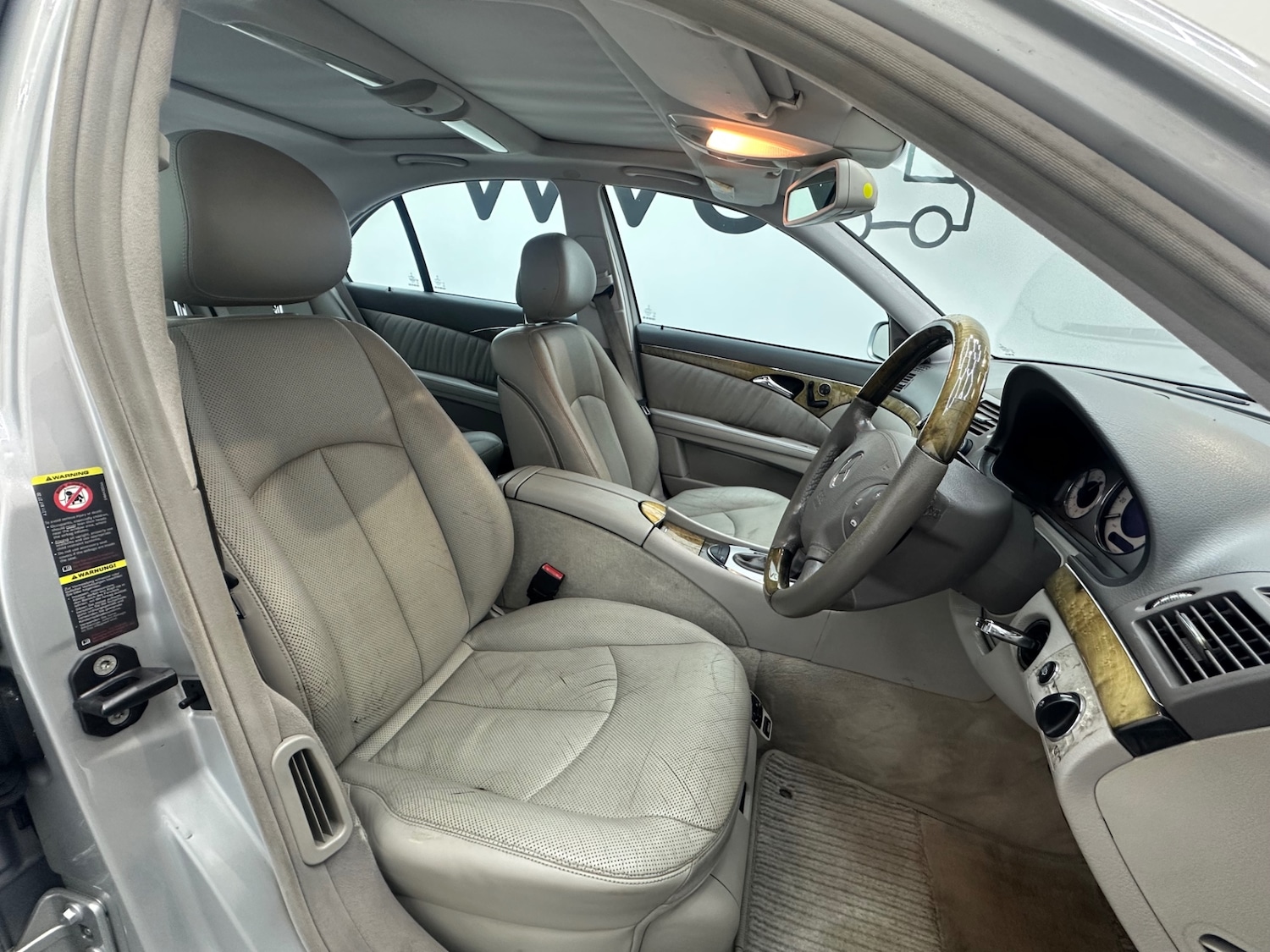 Used Mercedes-Benz E Class 2005 for sale - 76831740: Photo 25