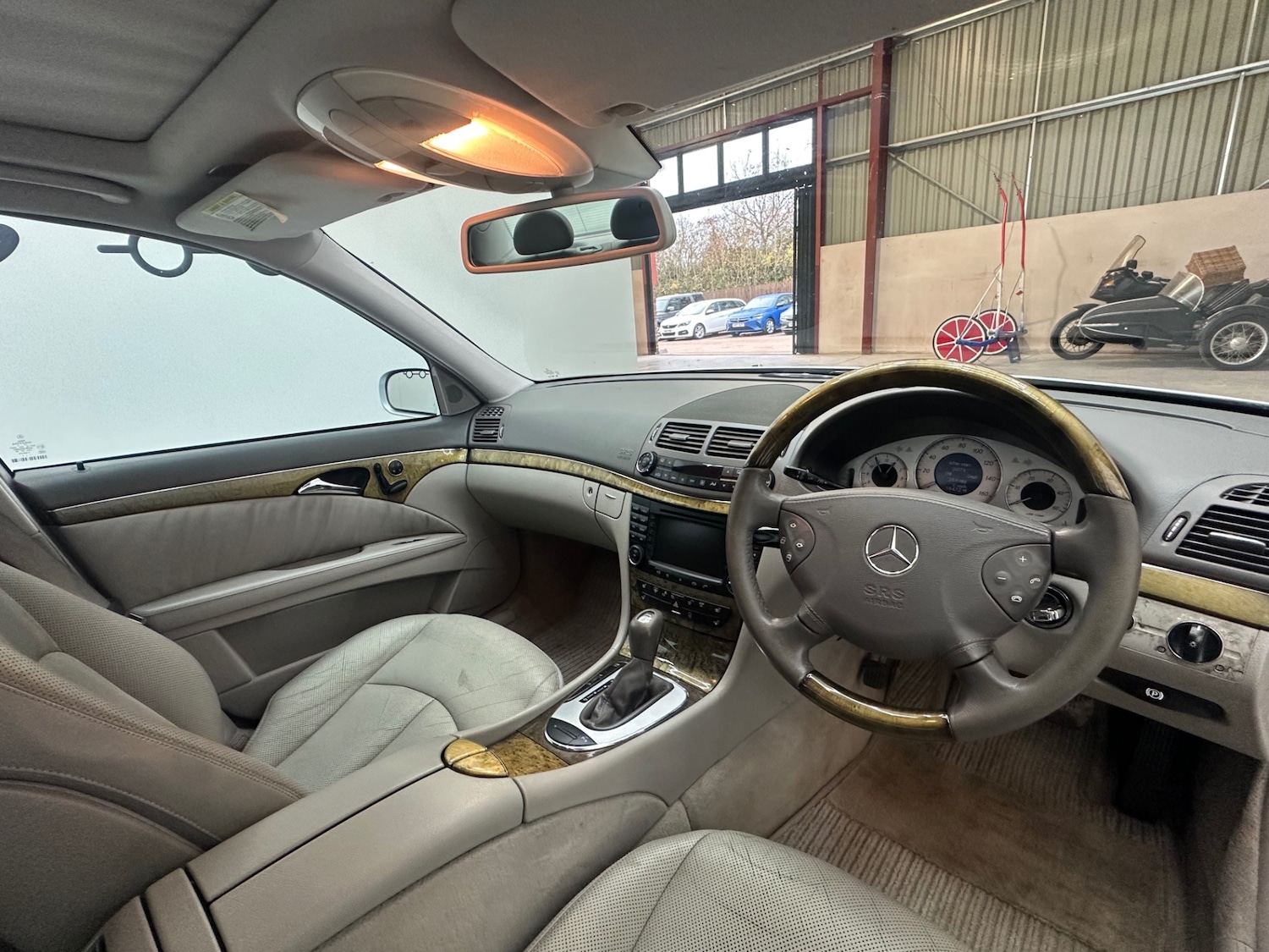 Used Mercedes-Benz E Class 2005 for sale - 76831740: Photo 26
