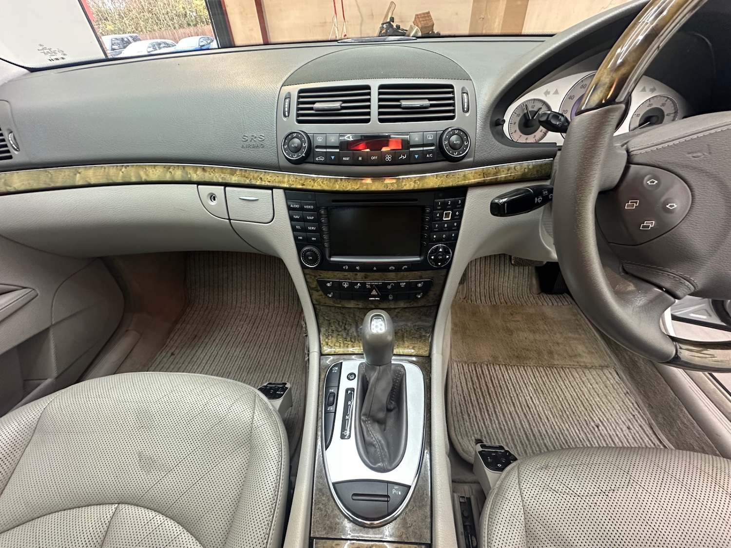 Used Mercedes-Benz E Class 2005 for sale - 76831740: Photo 29
