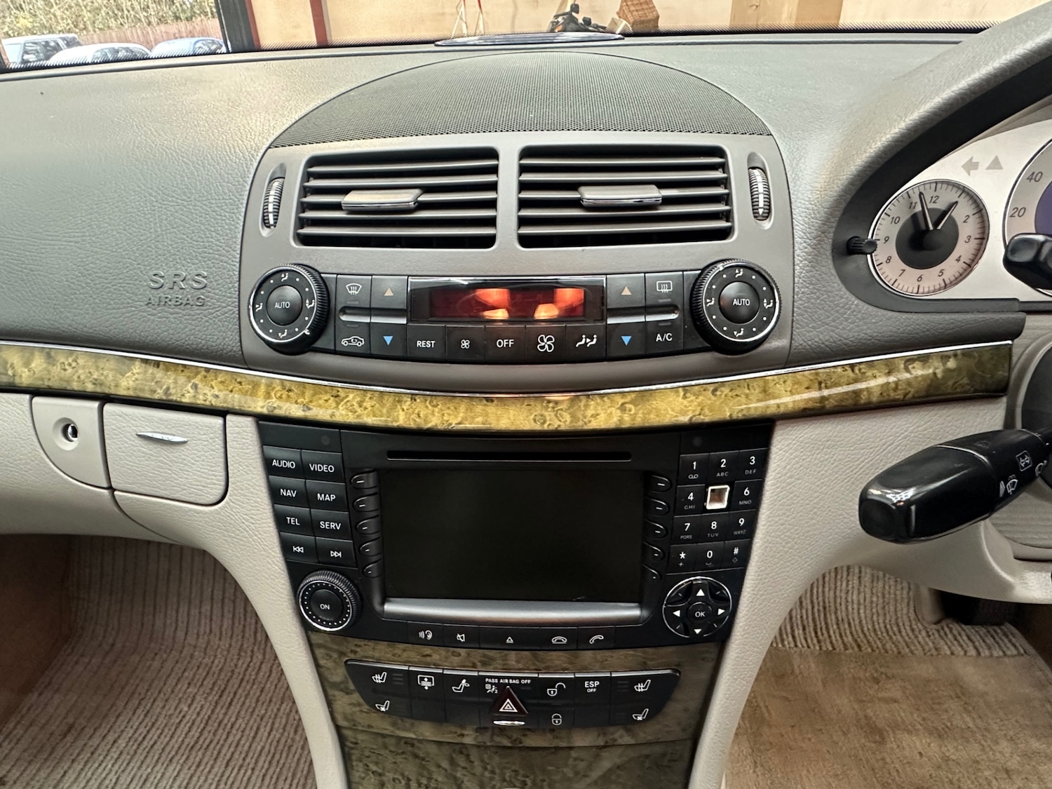 Used Mercedes-Benz E Class 2005 for sale - 76831740: Photo 30