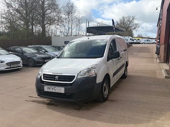 Used Peugeot Partner 2017 for sale - 77902732: Photo