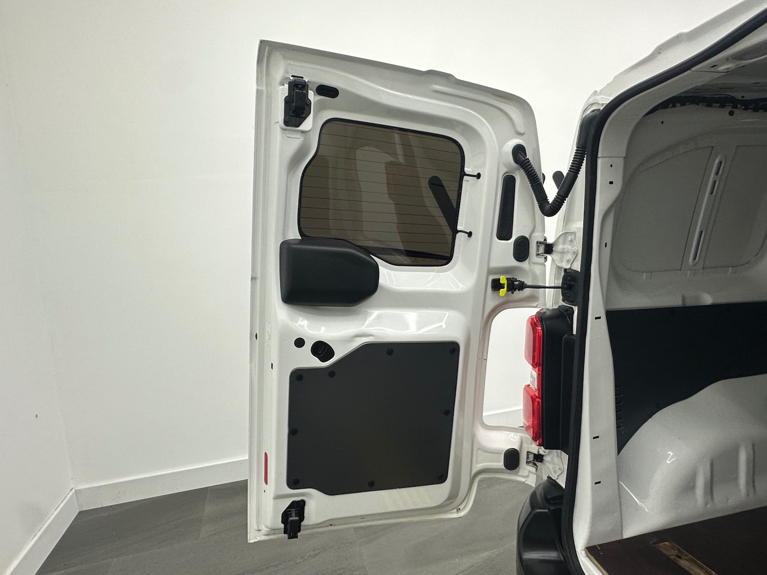 Used Vauxhall Vivaro 2020 for sale - 76722044: Photo 16