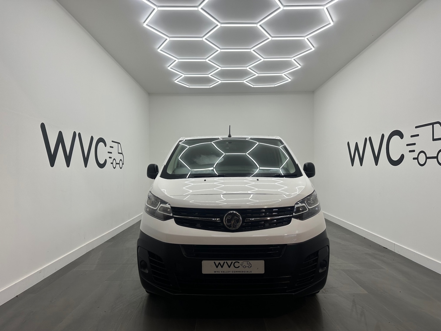 Used Vauxhall Vivaro 2020 for sale - 76722044: Photo 2