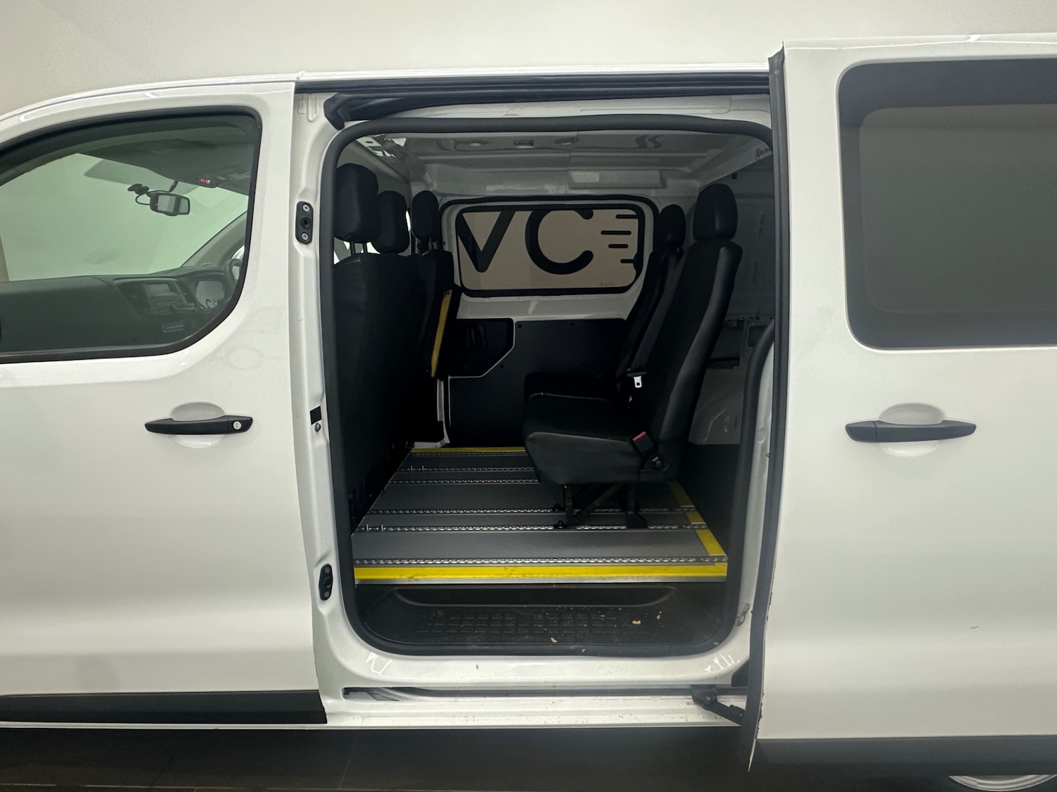 Used Vauxhall Vivaro 2020 for sale - 76722044: Photo 9