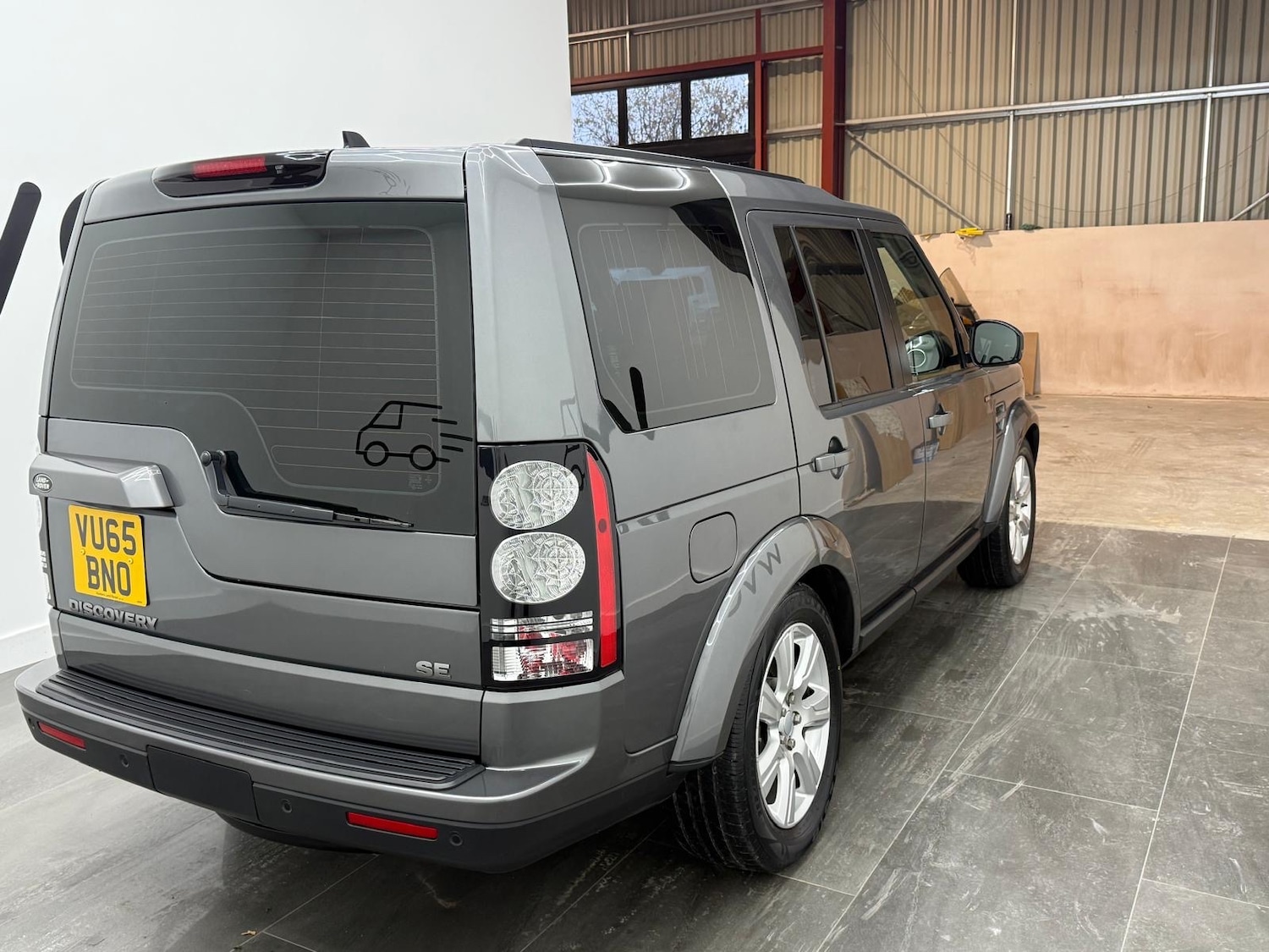 Used Land Rover Discovery 2016 for sale - 76637656: Photo 15