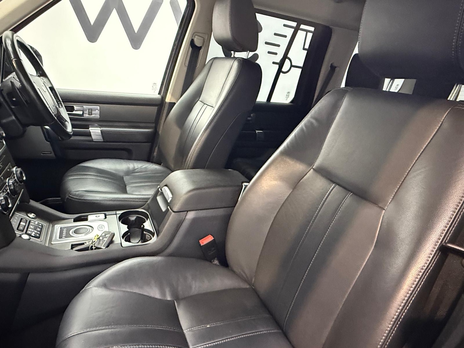 Used Land Rover Discovery 2016 for sale - 76637656: Photo 20