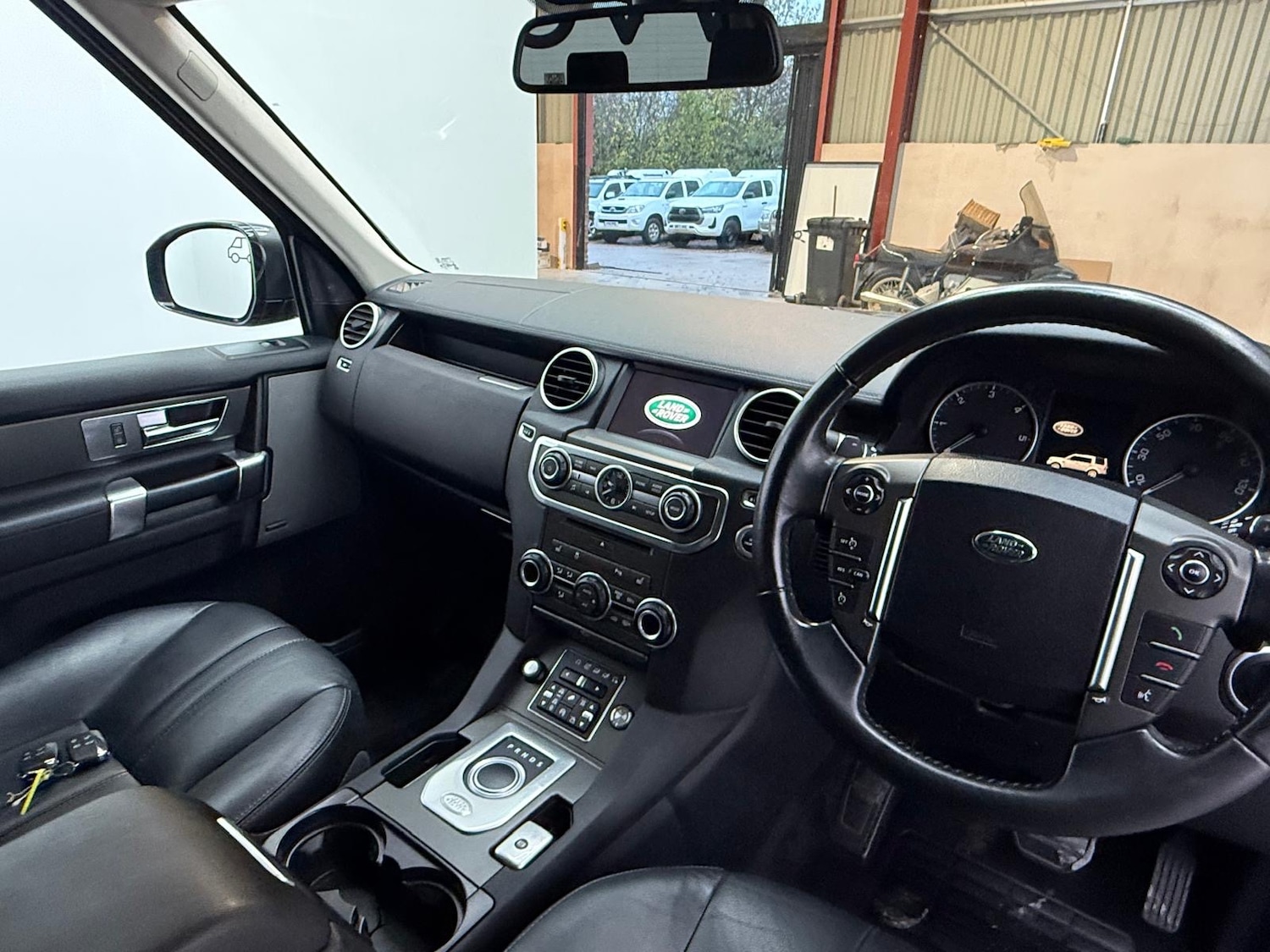 Used Land Rover Discovery 2016 for sale - 76637656: Photo 23