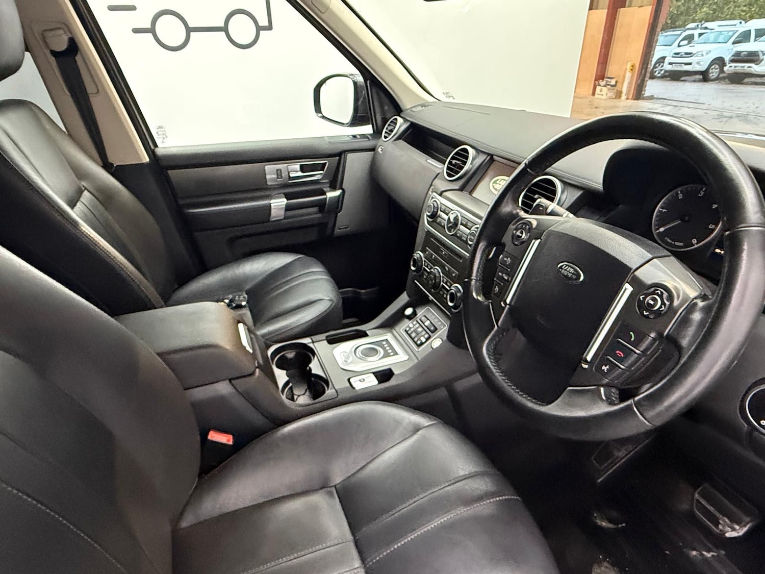 Used Land Rover Discovery 2016 for sale - 76637656: Photo 24