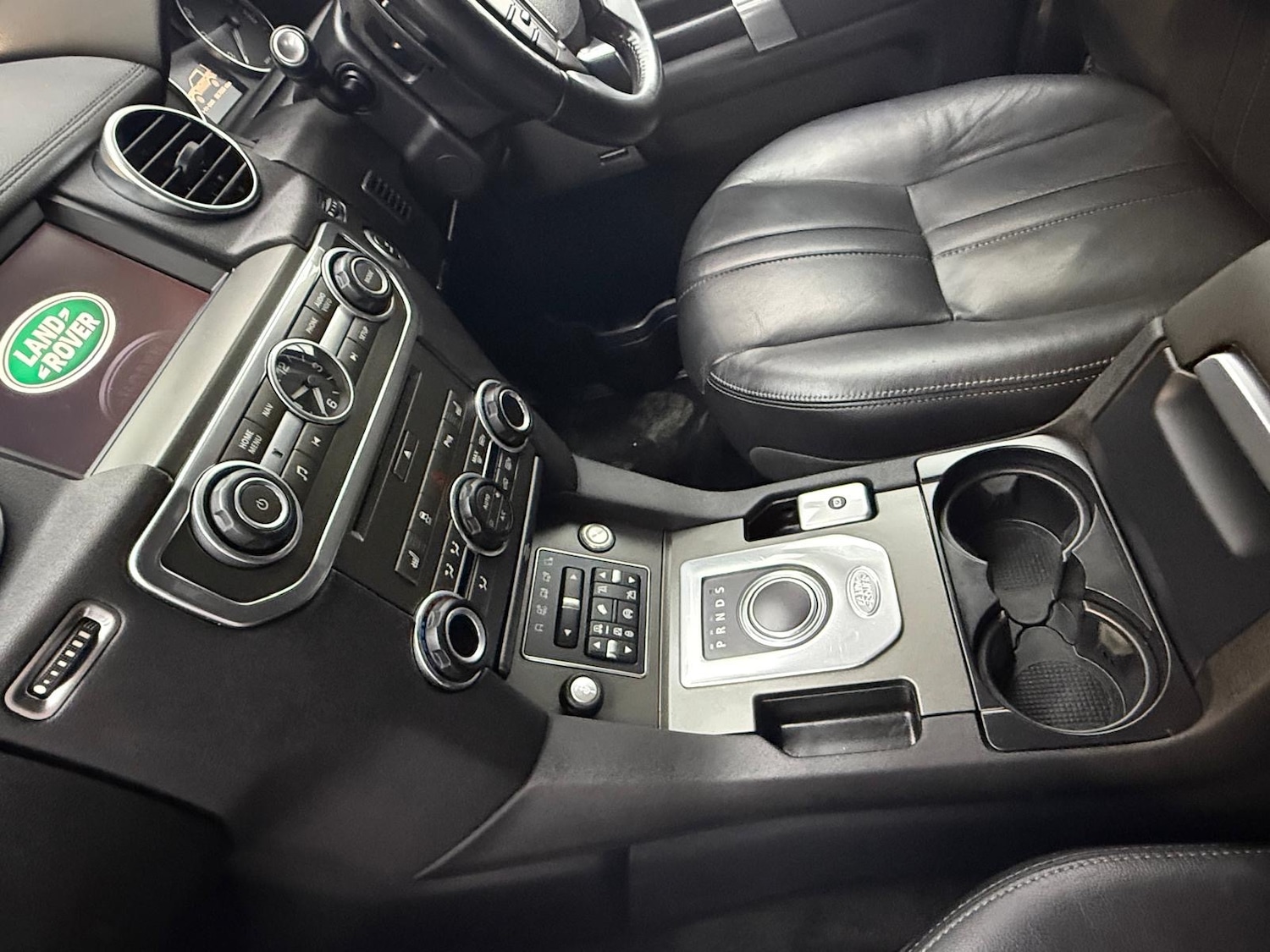 Used Land Rover Discovery 2016 for sale - 76637656: Photo 25