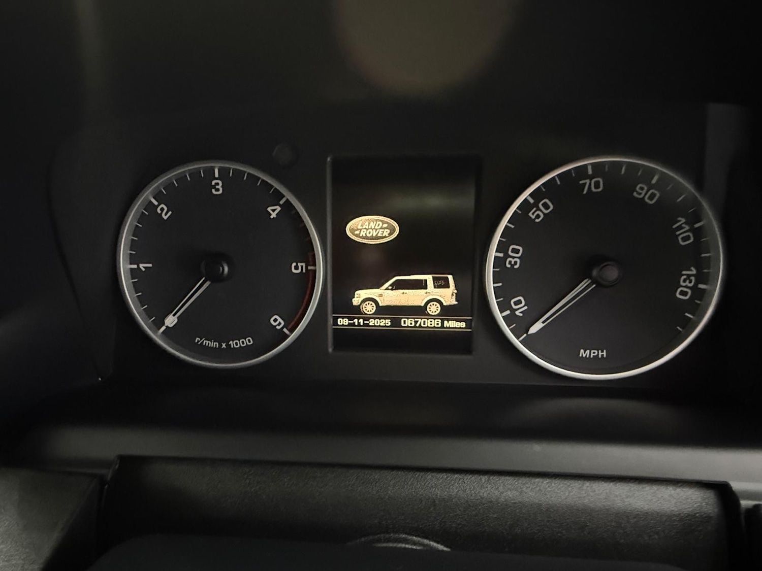 Used Land Rover Discovery 2016 for sale - 76637656: Photo 26